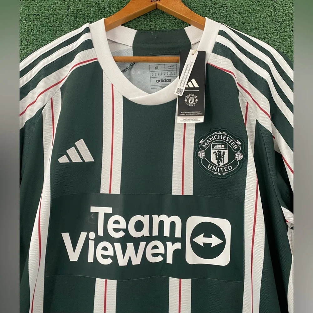 New Adidas Melvine Malard Manchester United Soccer Jersey Mens XL Slim Fit